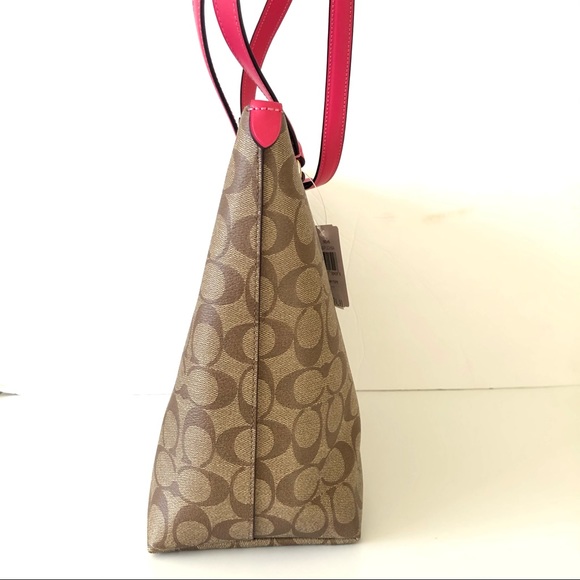 SOLD Coach Gallery Tote in Signature canvas and Fuchsia Pink Purse - Picture 3 of 8